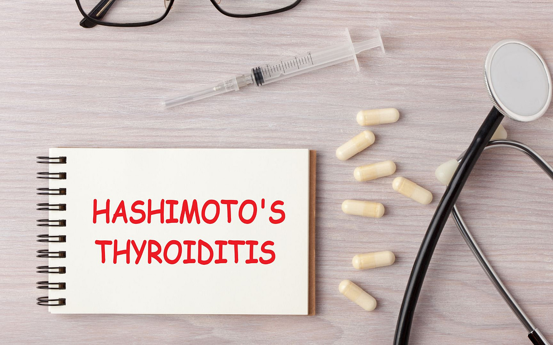 Choroba Hashimoto – objawy, przyczyny, leczenie